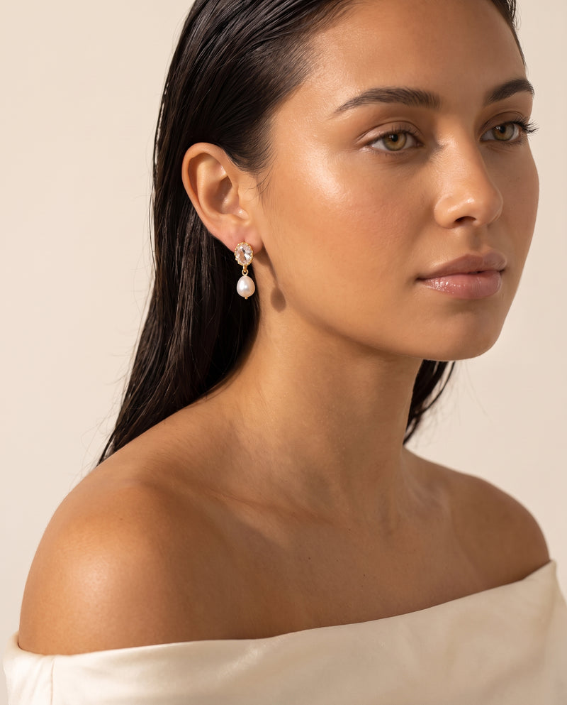 Oval Crystal Pearl Drops detail