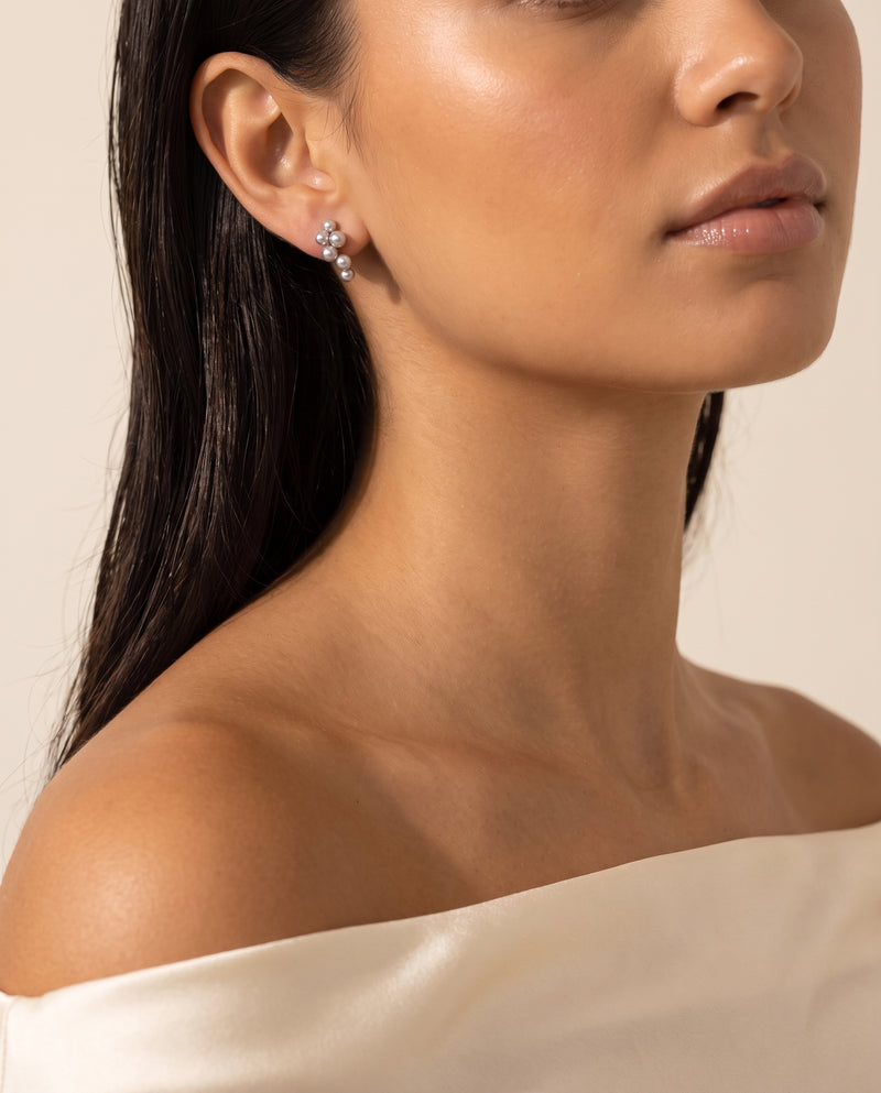 Grey Pearl Climber Studs detail