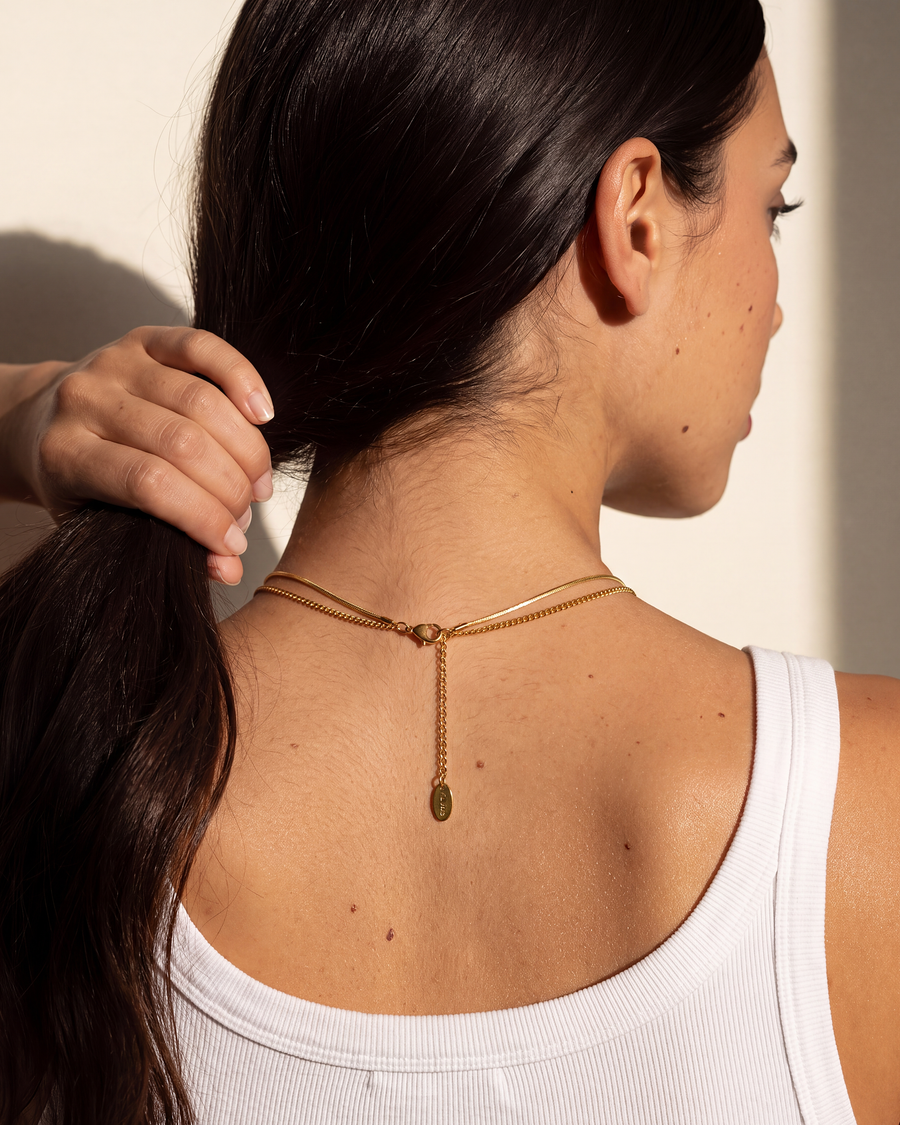 Back of the neck showing the lobster clasp and extender chain