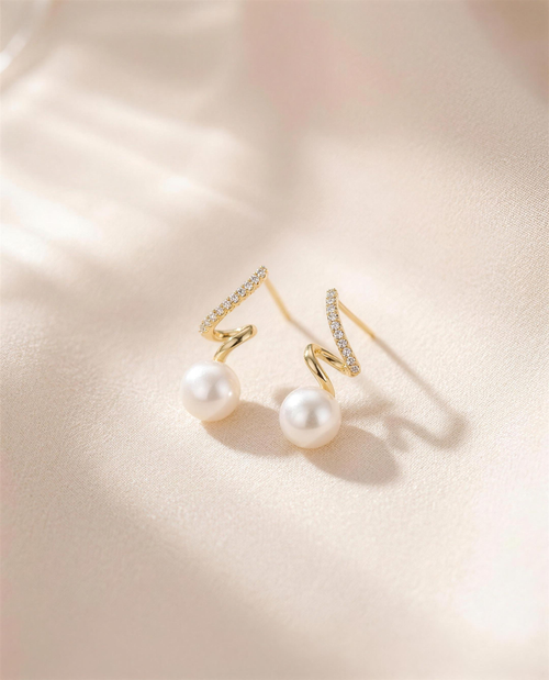 Play of Light Spiral Pearl Studs