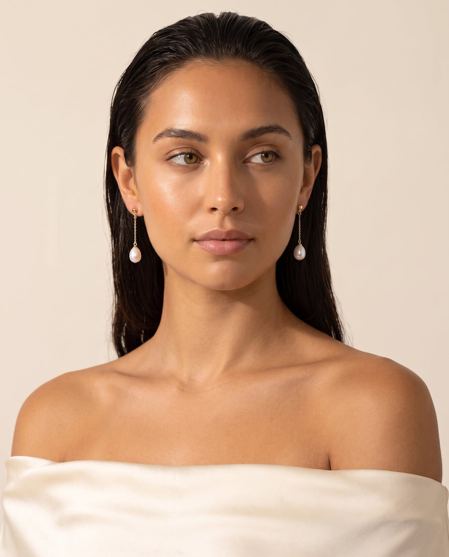 Fine Chain Pearl Drops freshwater pearl earring front view, both earrings